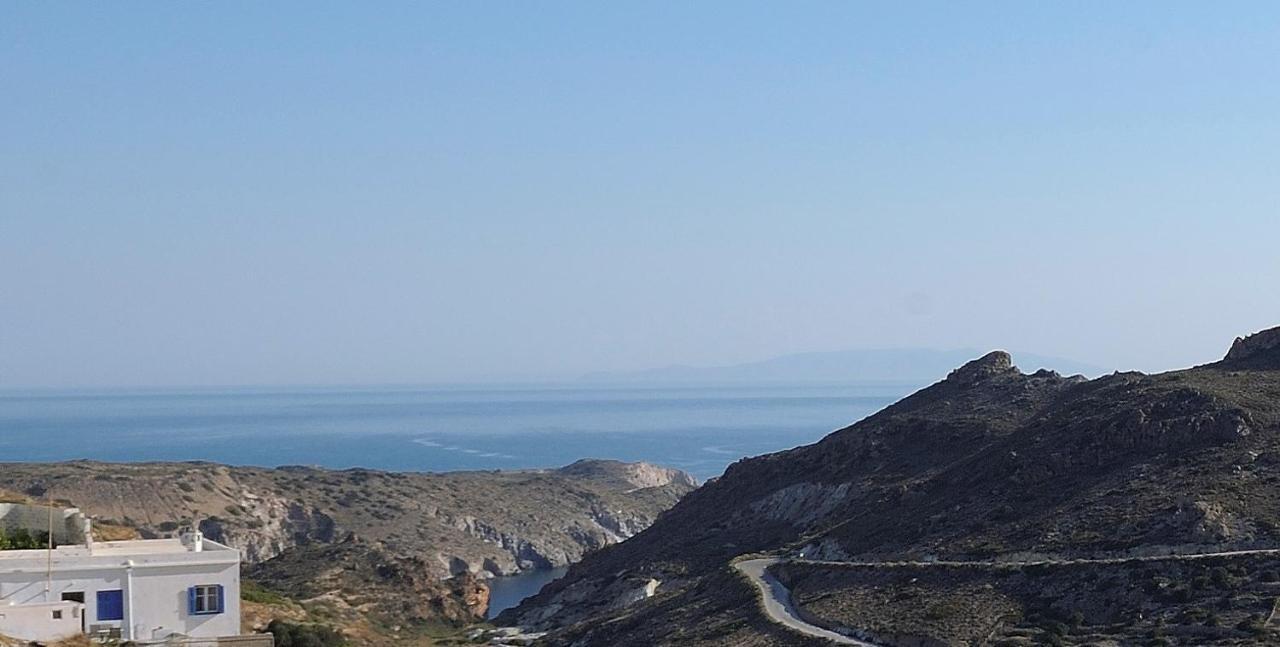 Stilvi Milos Plaka  エクステリア 写真