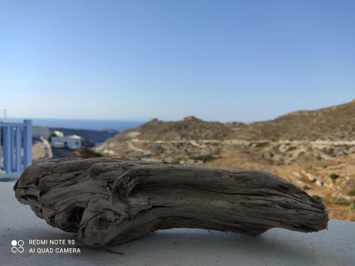 Stilvi Milos Plaka  エクステリア 写真