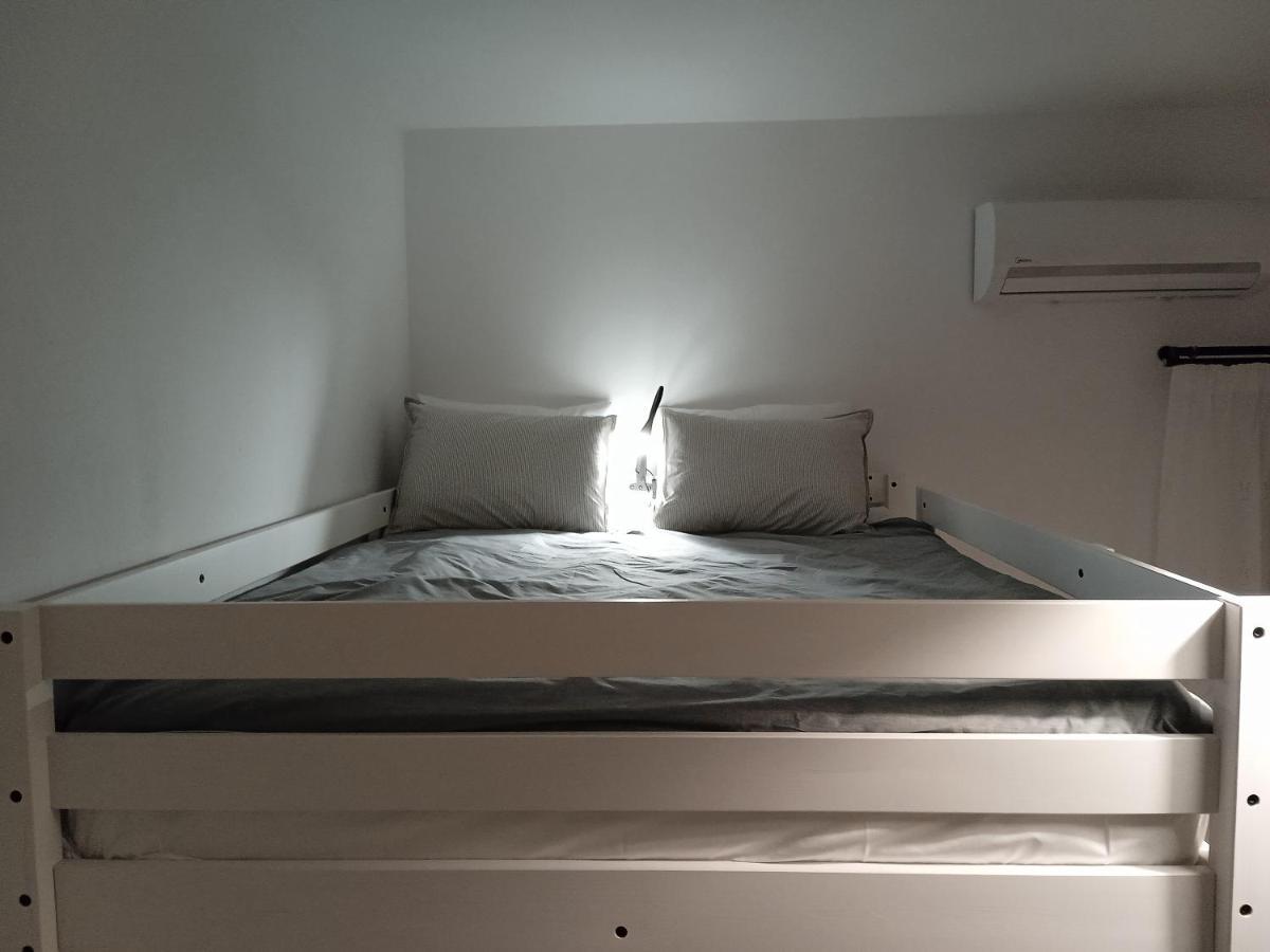 Stilvi Milos Plaka  エクステリア 写真